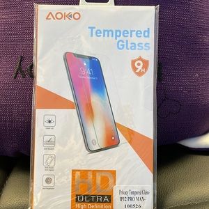 iPhone 12 Pro Max privacy tempered glass screen protector